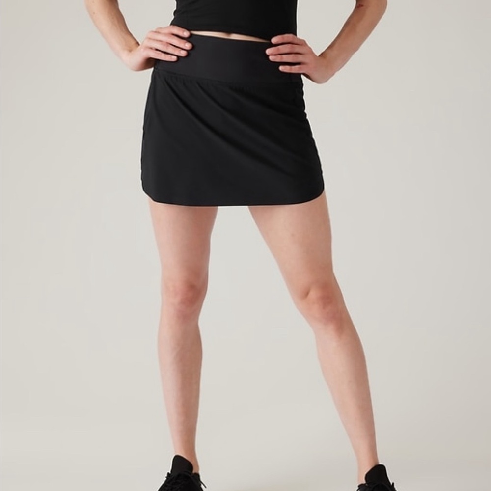 BNWT Athleta run with it skort 14”